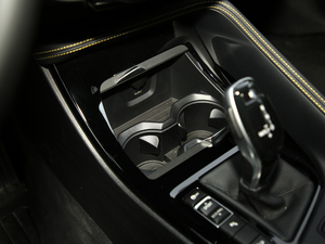 2018xDrive 25i MԽҰb V g