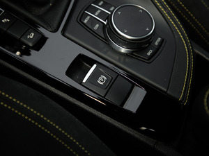 2018款xDrive 25i M越野套装 国V 驻车制动器