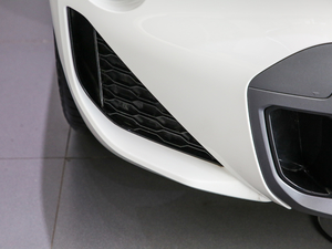 2018sDrive 20i MԽҰb V ^