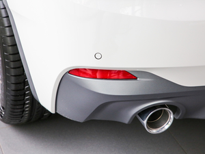 2018sDrive 20i MԽҰb V ^