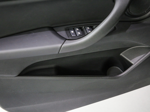 2018sDrive 20i MԽҰb (gu)V g