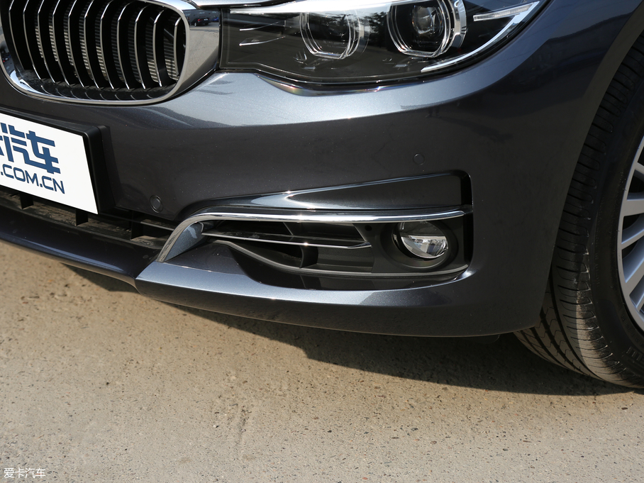 2018R3ϵGT 320i AOӋb