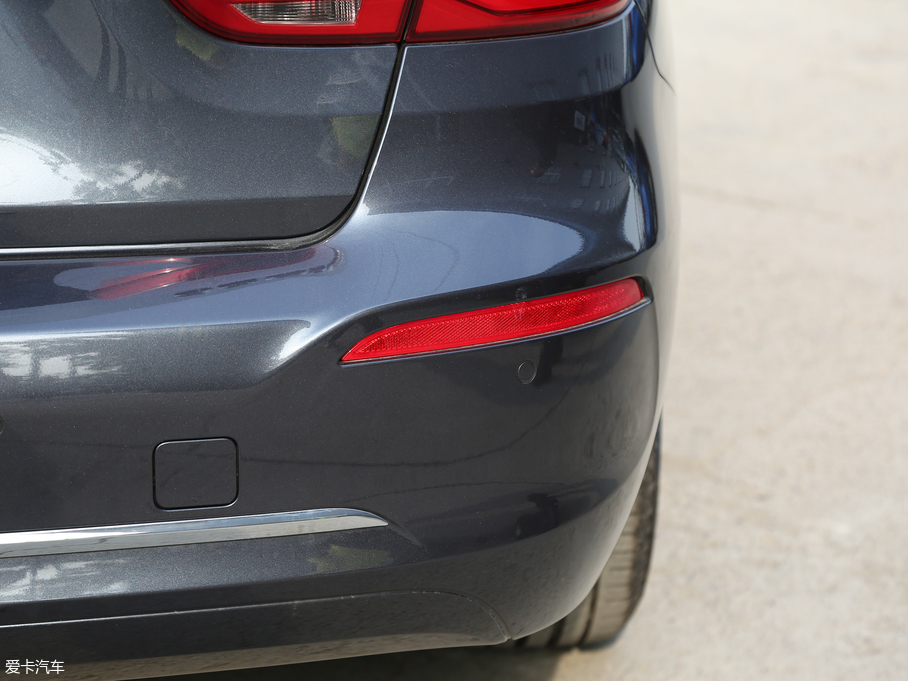 2018R3ϵGT 320i AOӋb