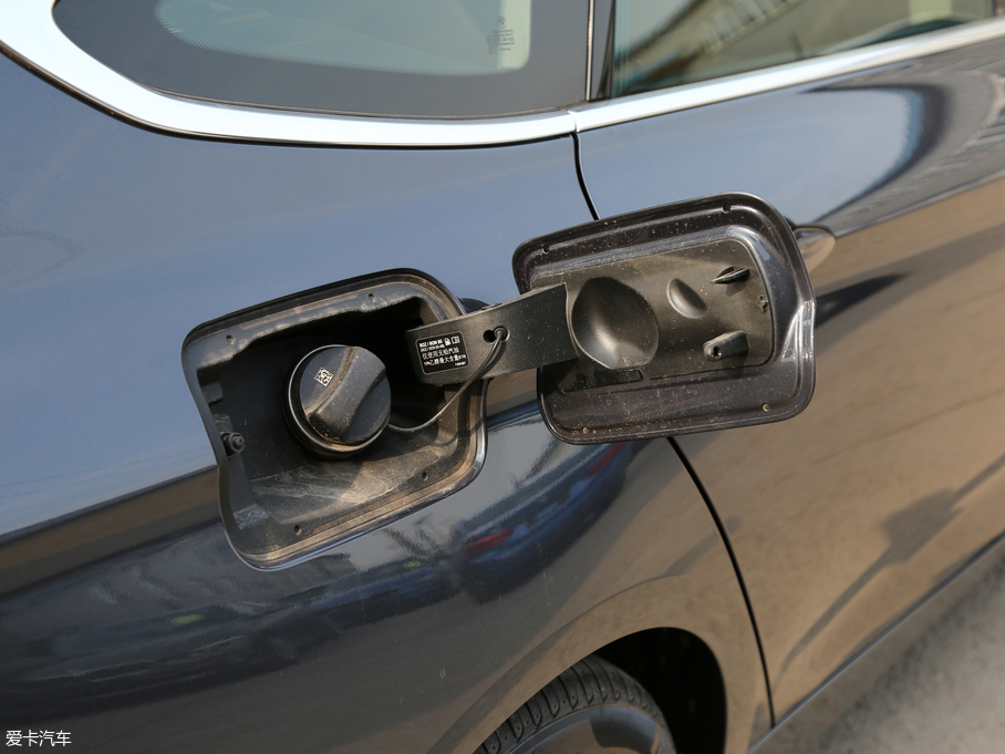 2018R3ϵGT 320i AOӋb