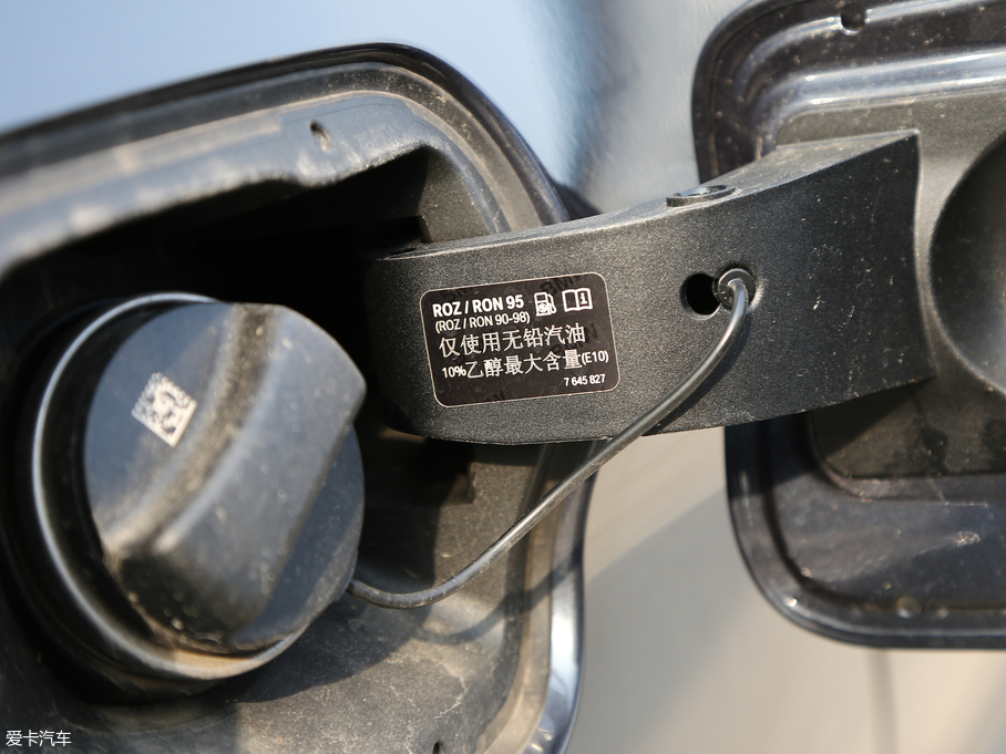 2018R3ϵGT 320i AOӋb