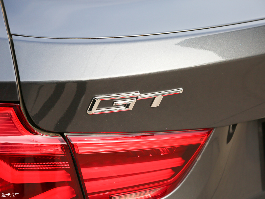 2018R3ϵGT 320i AOӋb