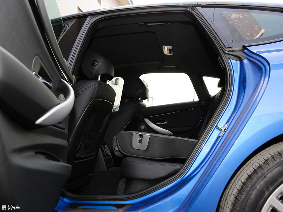 2018R3ϵGT 320i M \