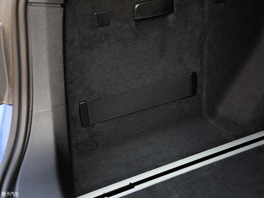 2018R3ϵGT 320i M \