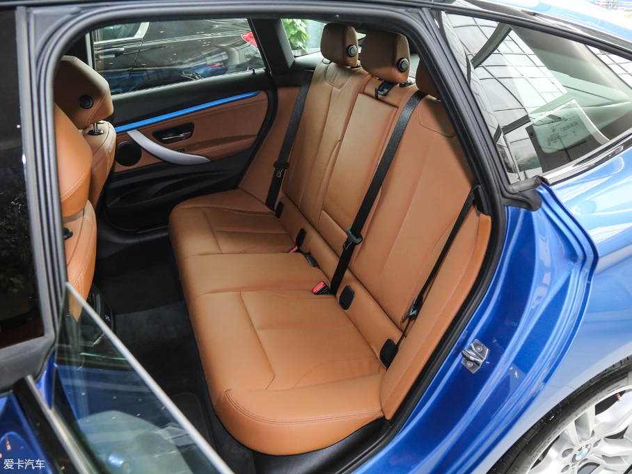 2018R3ϵGT 330i xDrive M \