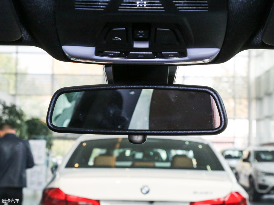 2018R3ϵGT 330i xDrive M \