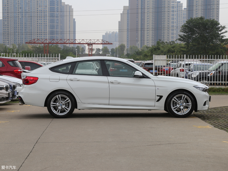 2018R3ϵGT 320i M \