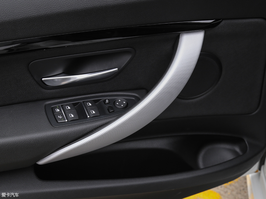 2018R3ϵGT 320i M \