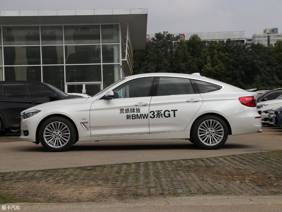 2018R3ϵGT 320i AOӋb