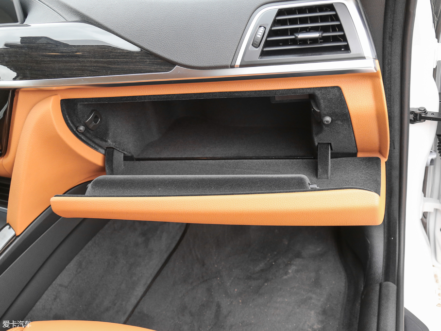 2018R3ϵGT 320i AO(sh)Ӌb