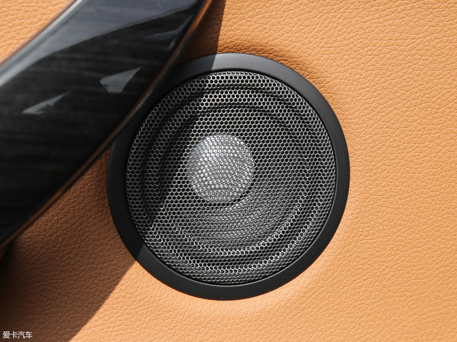 2018R3ϵGT 320i AOӋb