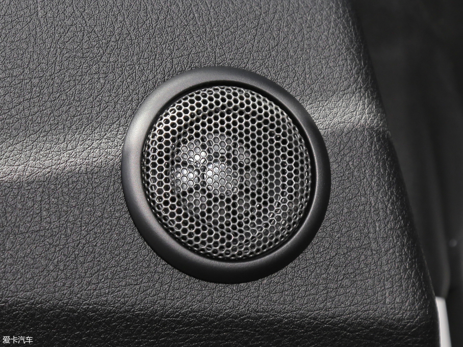 2018R3ϵGT 320i AOӋb