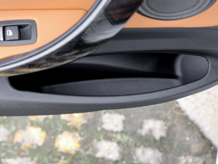 2018R3ϵGT 320i AOӋb