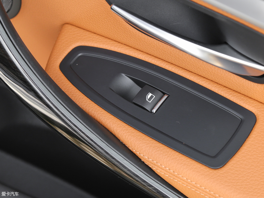 2018R3ϵGT 320i AOӋb