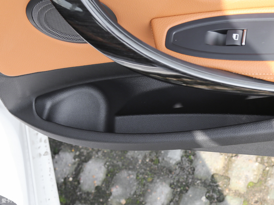 2018R3ϵGT 320i AOӋb