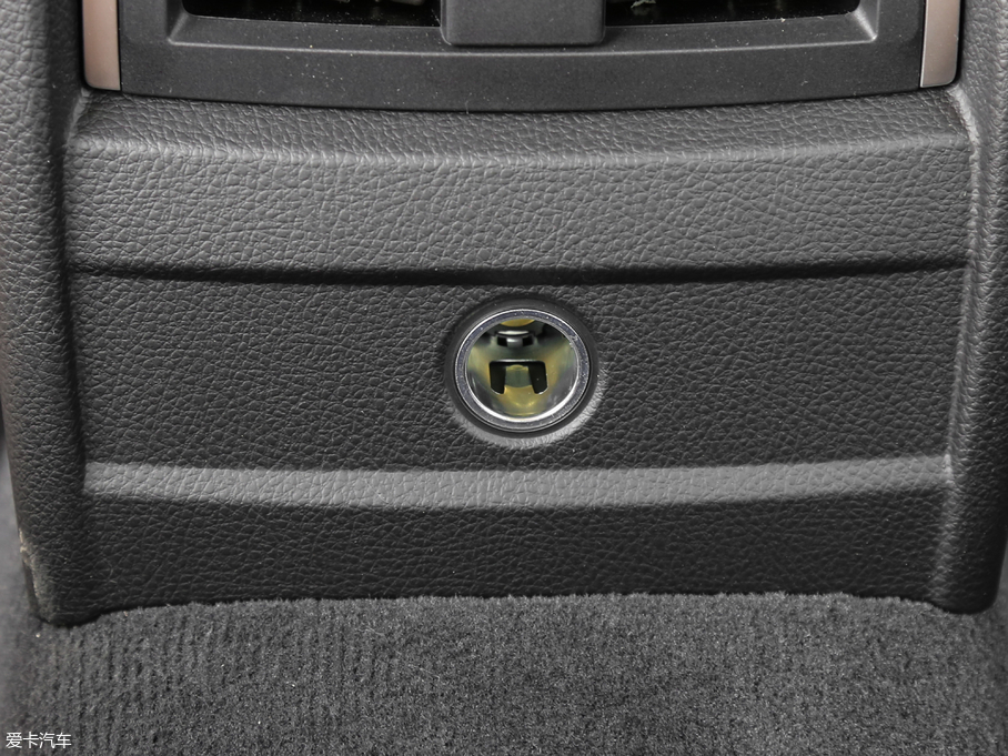 2018R3ϵGT 320i AOӋb