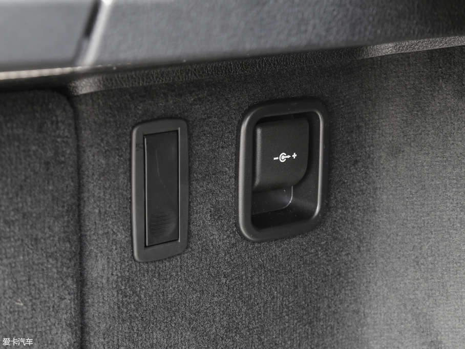 2018R3ϵGT 320i AOӋb