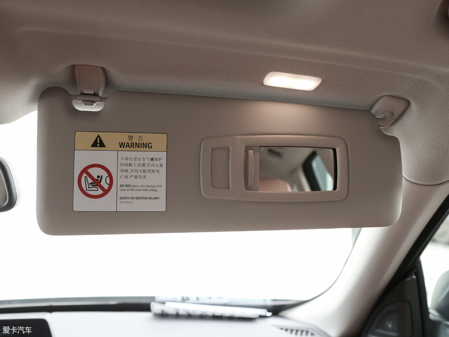 2018R3ϵGT 320i AOӋb