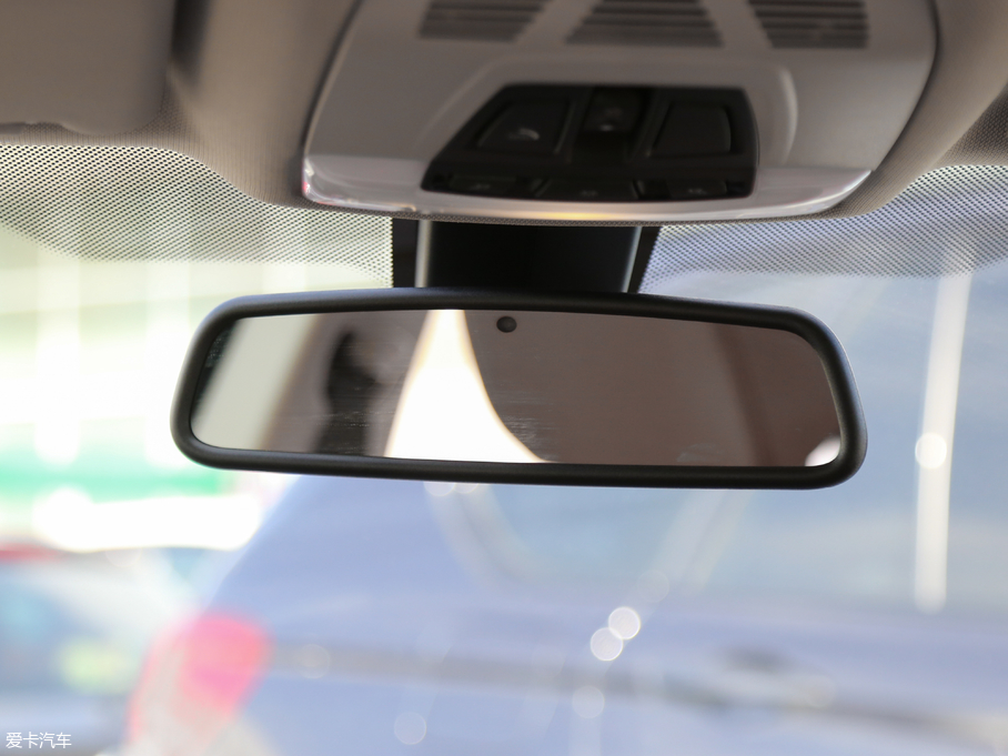 2018R3ϵGT 320i AO(sh)Ӌb