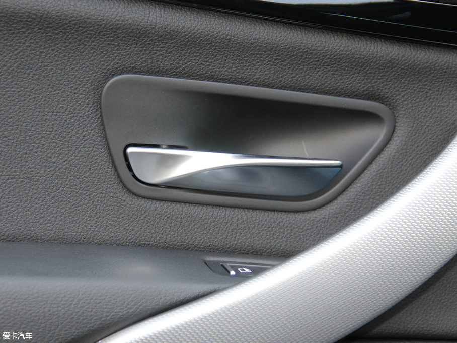 2018R3ϵGT 320i M \