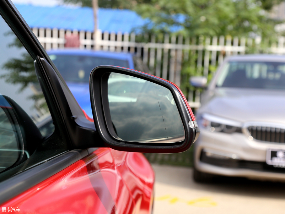 2018R3ϵGT 320i r