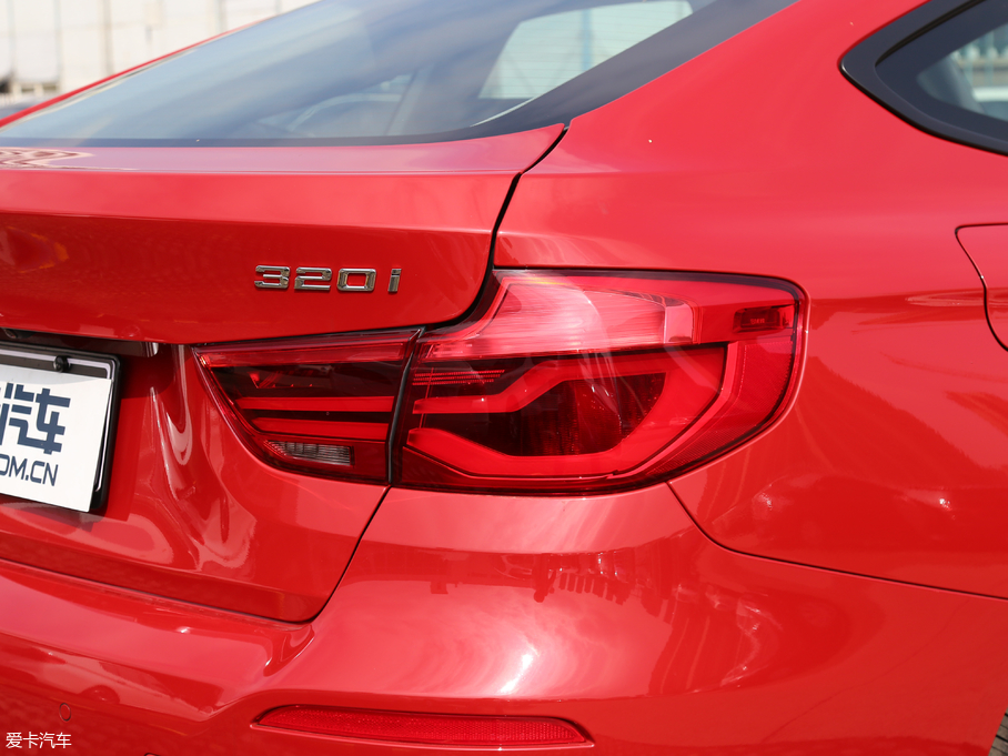 2018R3ϵGT 320i r