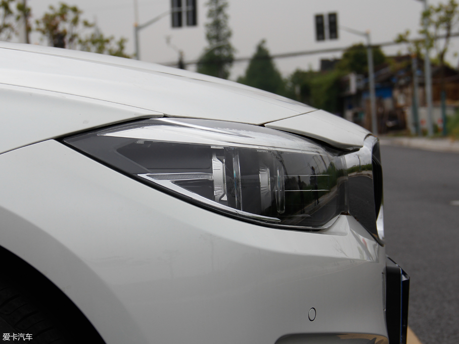 2018R3ϵGT 320i r