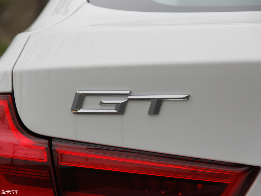 2018R3ϵGT 320i r