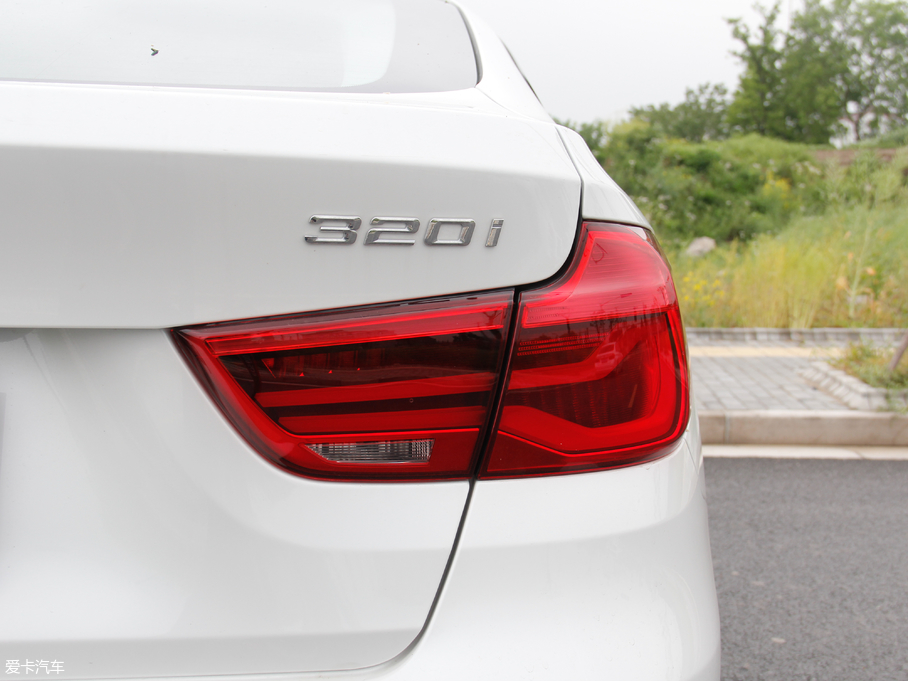 2018R3ϵGT 320i r