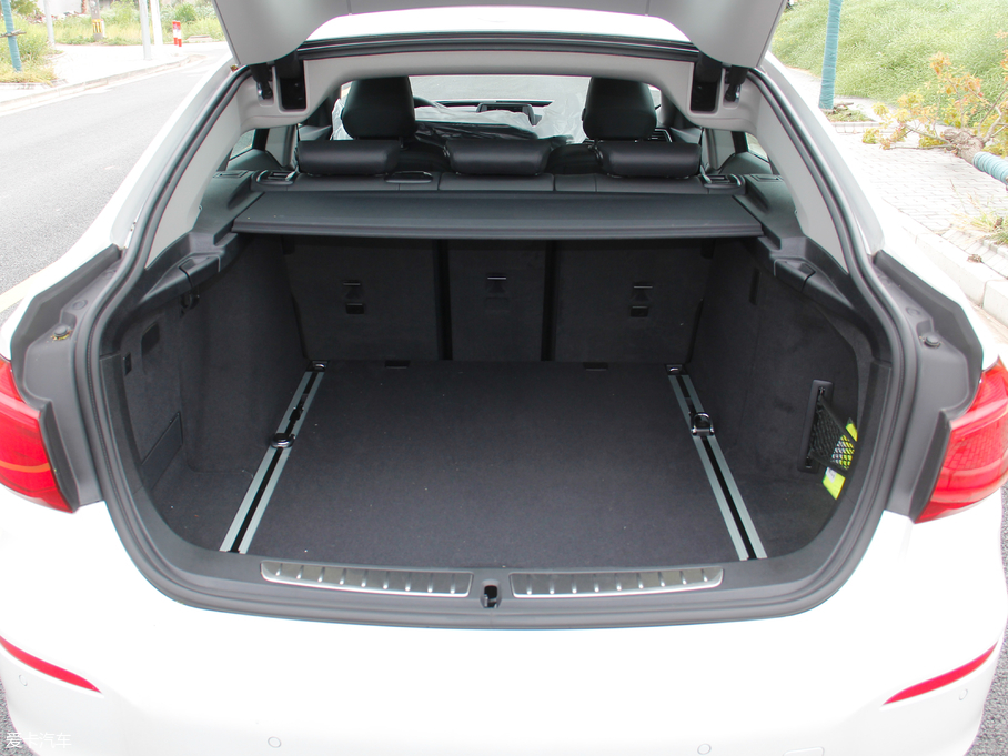 2018R3ϵGT 320i r