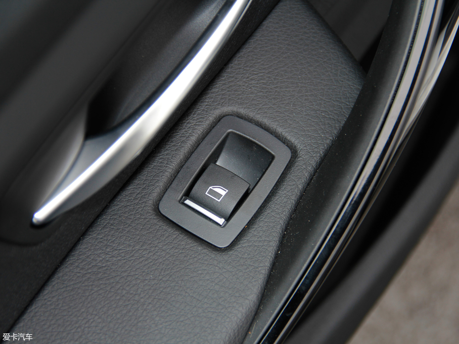 2018R3ϵGT 320i r