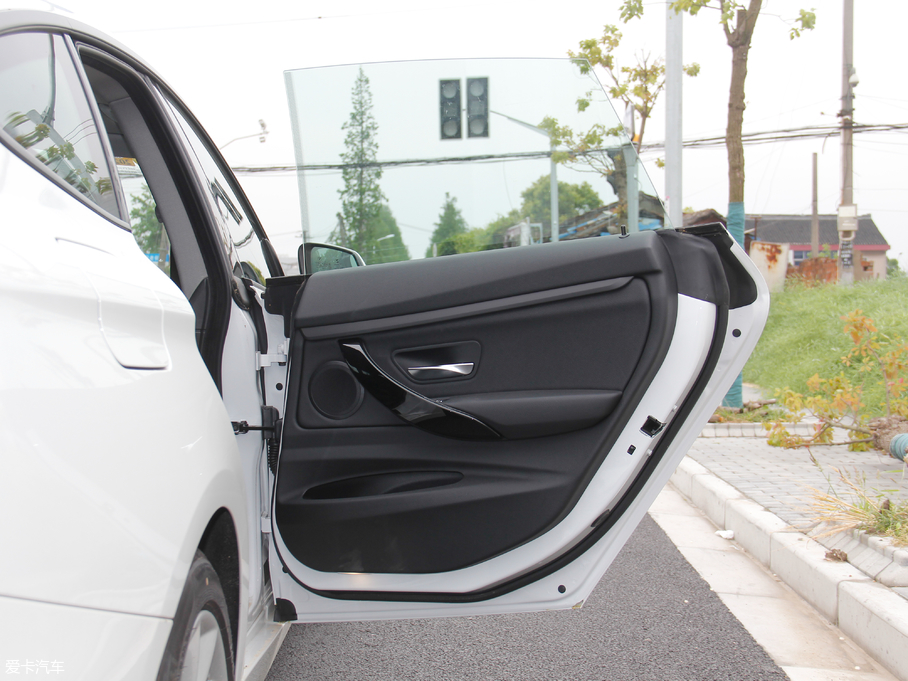 2018R3ϵGT 320i r