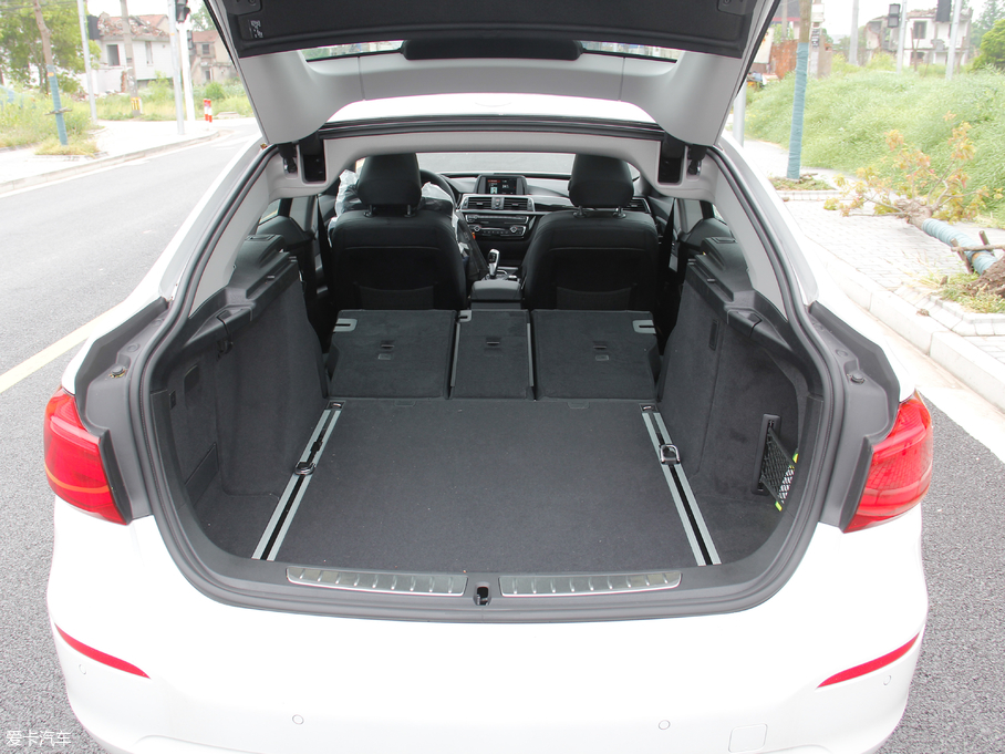 2018R3ϵGT 320i r