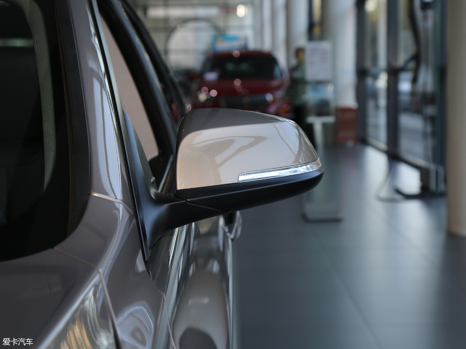 2018R3ϵGT 320i r