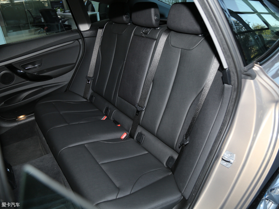 2018R3ϵGT 320i r