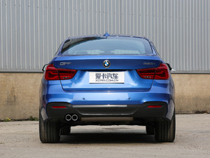 2018款320i M 运动型 正后	