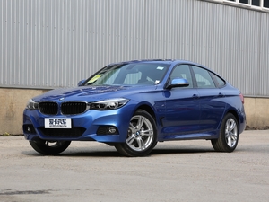 2018款320i M 运动型 左前45度