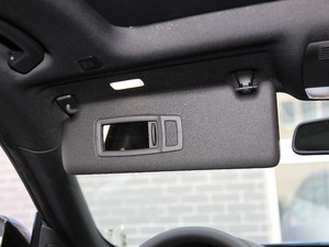 2018款320i M 运动型 遮阳板（左）