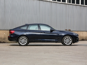 2018款320i 时尚型 整体外观