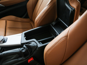 2018330i xDrive M \(yn)(dng) g