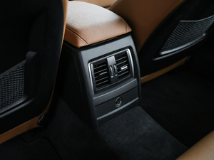 2018330i xDrive M \(yn)(dng) g