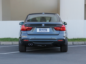 2018款320i M 运动型 正后	