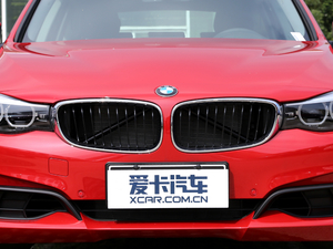 2018款320i 时尚型 中网