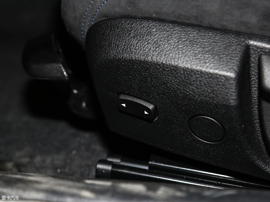 2018R2ϵ 225i M\(yn)(dng)