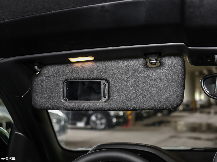 2018R2ϵ 225i M\(yn)