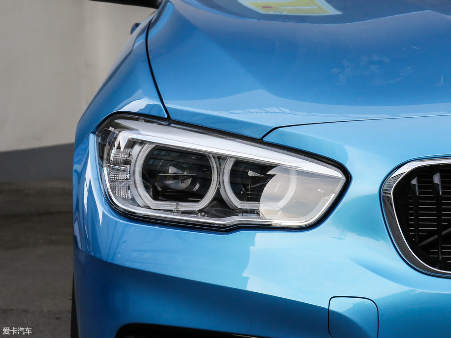 2018R1ϵɎ 118i \OӋb